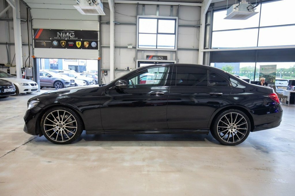 Mercedes-Benz E Class Saloon Black #24
