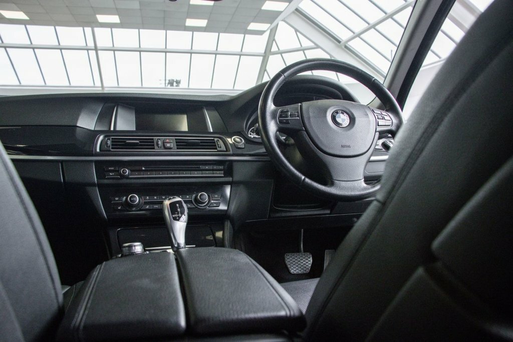 BMW 5 Series 2L Se AO64UYE Grey #2