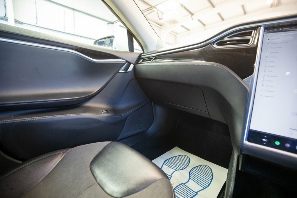 Tesla Model S 85 Auto 5dr White #26