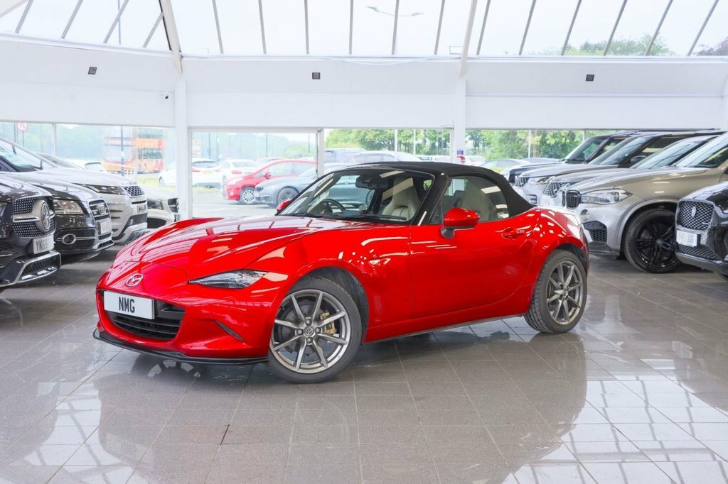 Mazda MX-5 2L Sport Nav Red