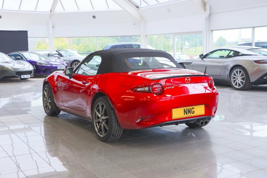 Mazda MX-5 2L Sport Nav Red #4
