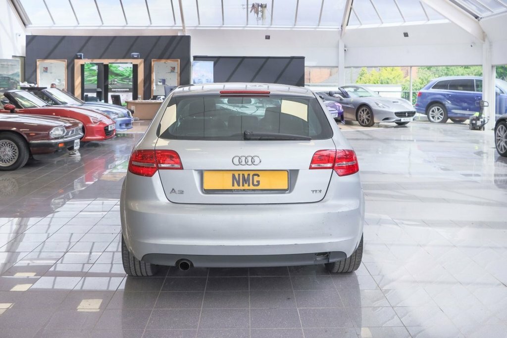 Audi A3 Hatchback 2.0 Tdi Sport Sportback Euro 5 Ss Red #10