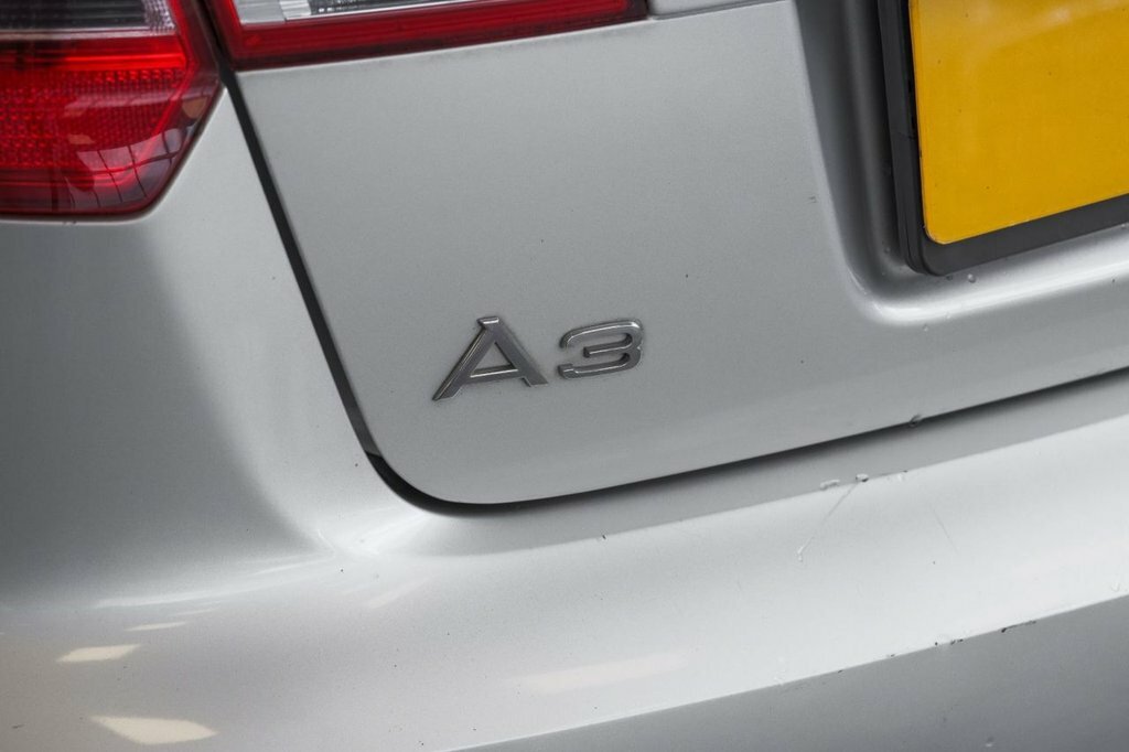Audi A3 Hatchback 2.0 Tdi Sport Sportback Euro 5 Ss Red #16