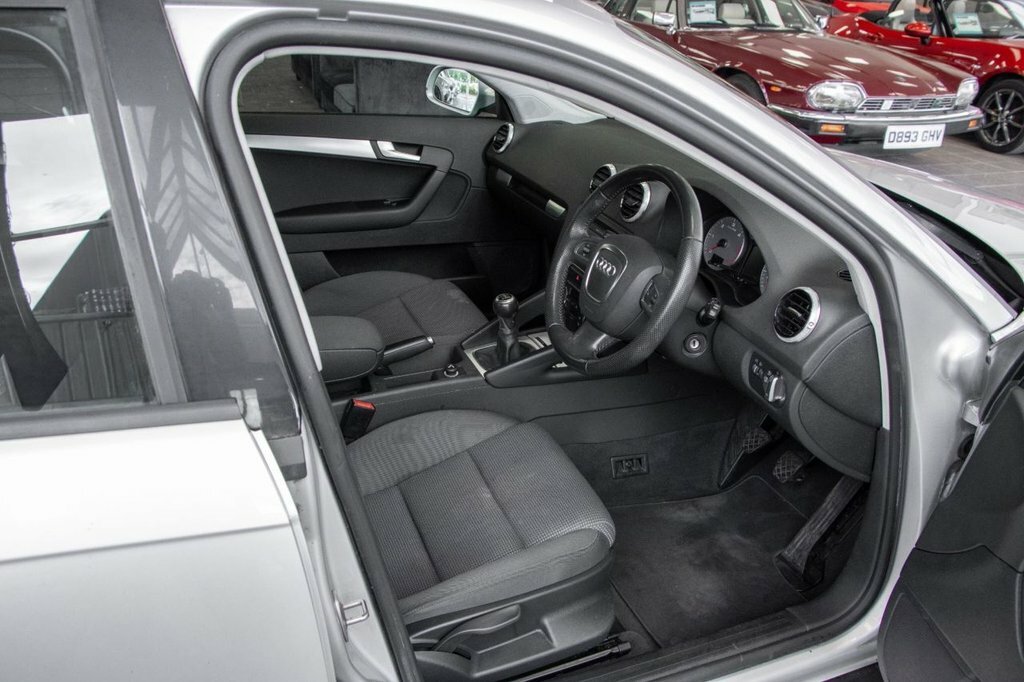 Audi A3 Hatchback 2.0 Tdi Sport Sportback Euro 5 Ss Red #27