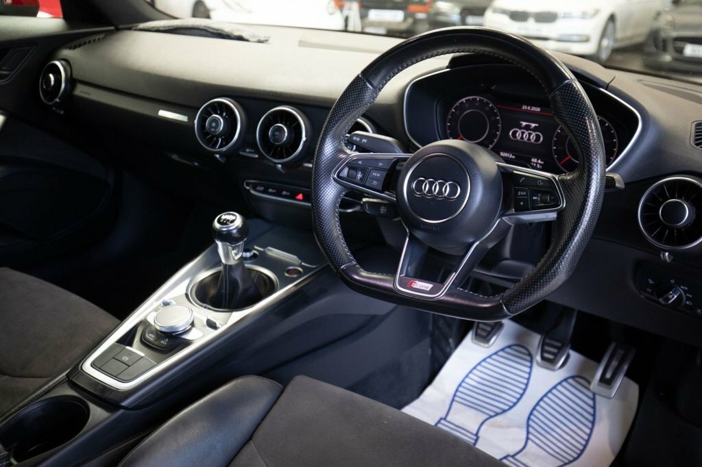 Audi TT 1.8L S Line Red