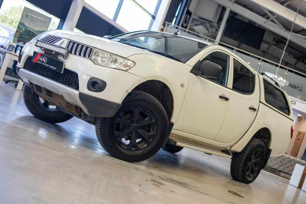 Mitsubishi L200 2.5L 4Life DV12ZDA White #5