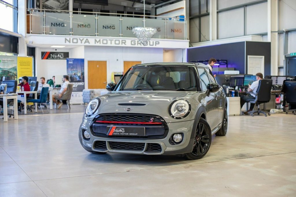 Mini Hatch 2L Cooper S Works AF17YOO Grey #3