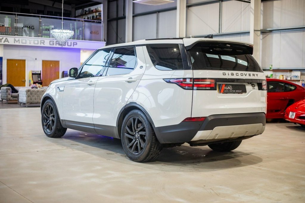 Land Rover Discovery 2L Hse White #4