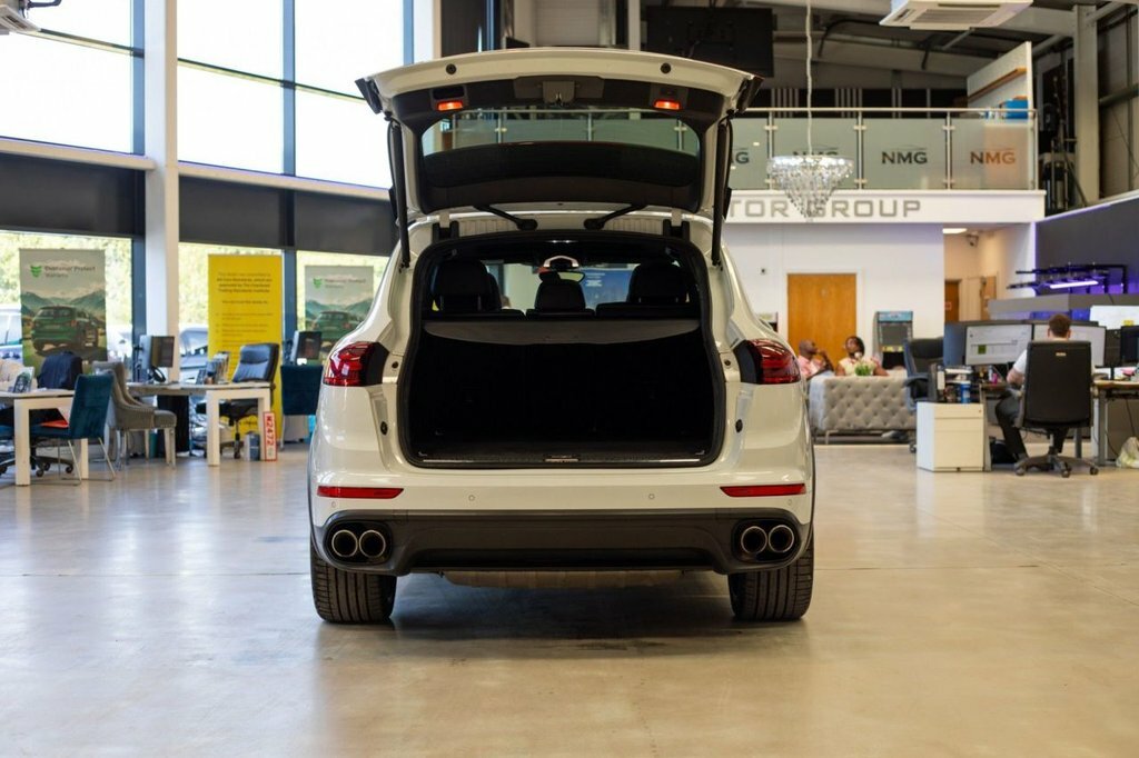 Porsche Cayenne 3.0 Td V6 Platinum Edition Suv Tiptroni Grey #37
