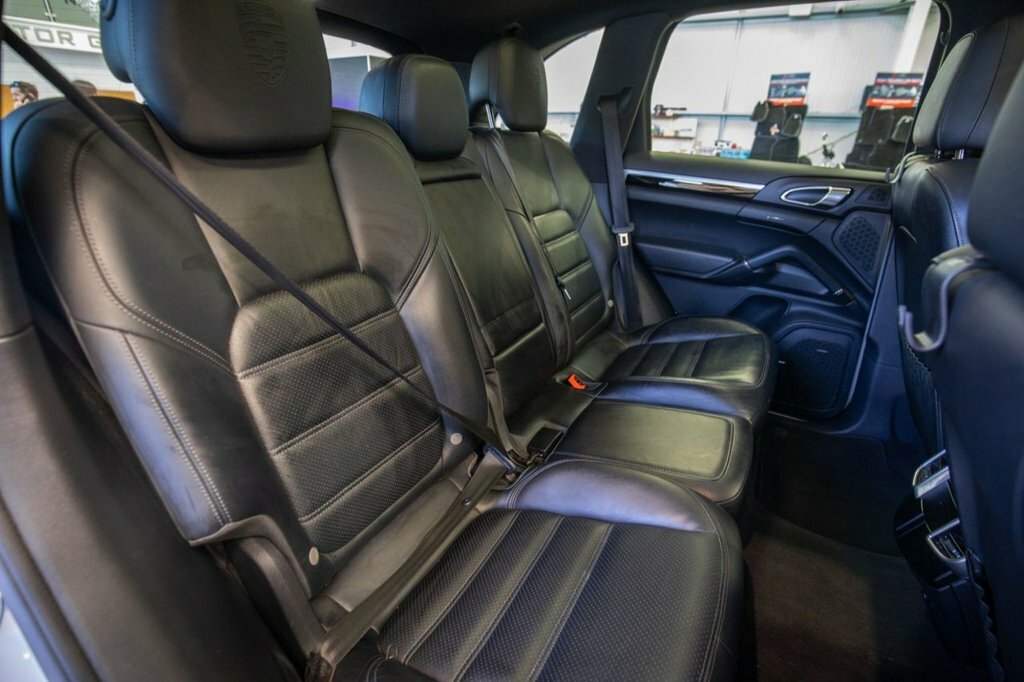 Porsche Cayenne 3.0 Td V6 Platinum Edition Suv Tiptroni Grey #12
