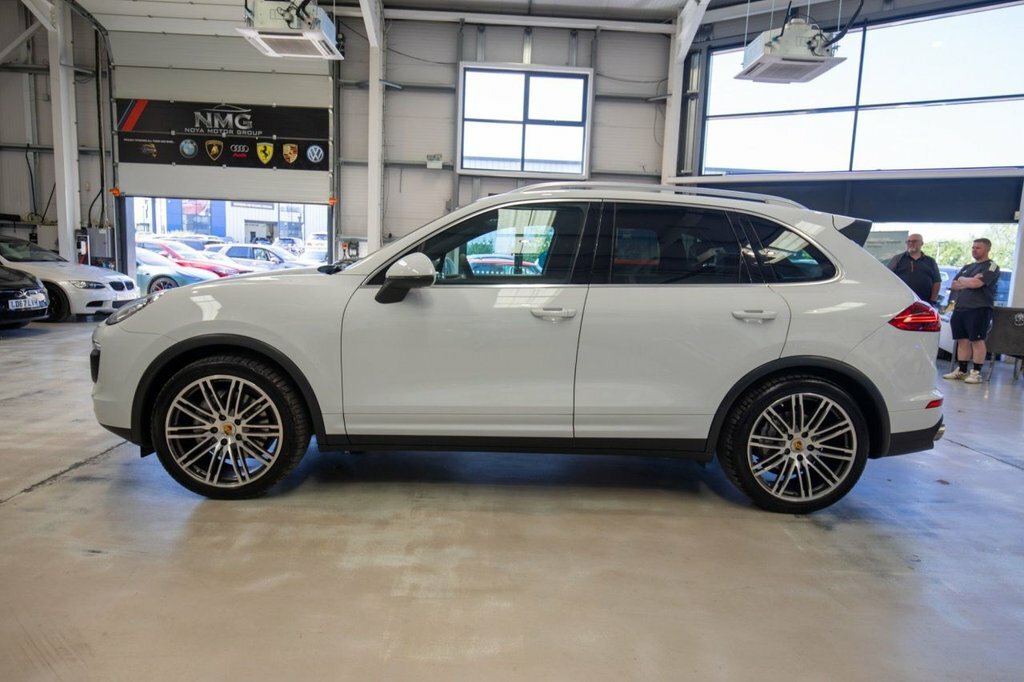 Porsche Cayenne 3.0 Td V6 Platinum Edition Suv Tiptroni Grey #32