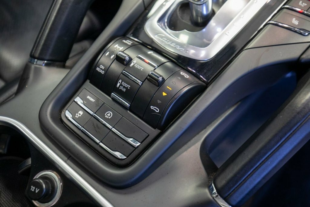 Porsche Cayenne 3.0 Td V6 Platinum Edition Suv Tiptroni Grey #29