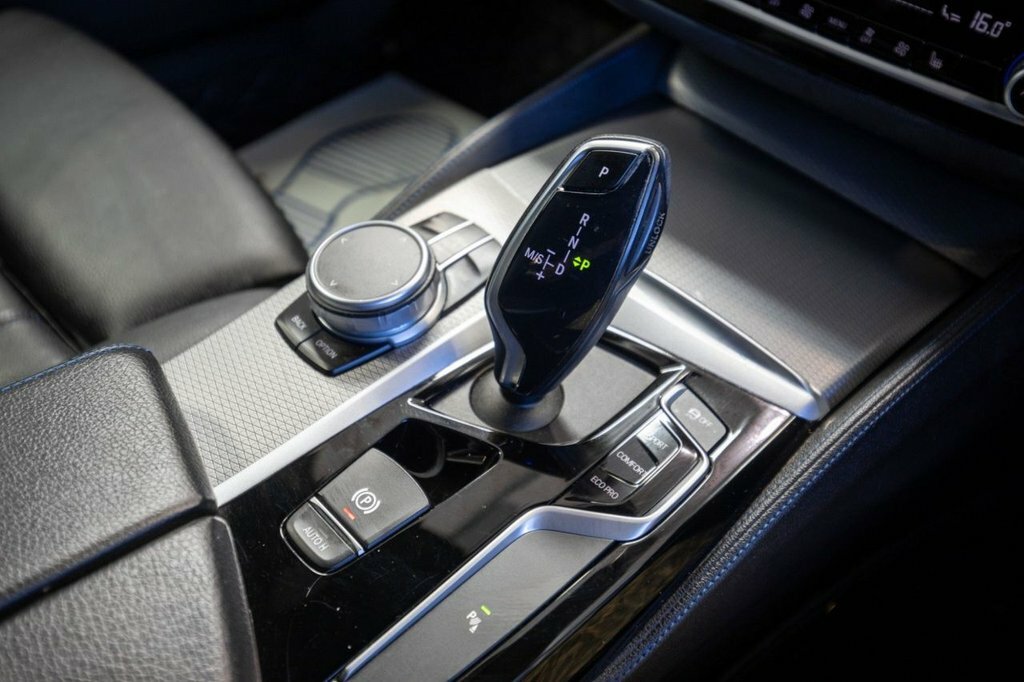 BMW 5 Series 520D Se Black #22