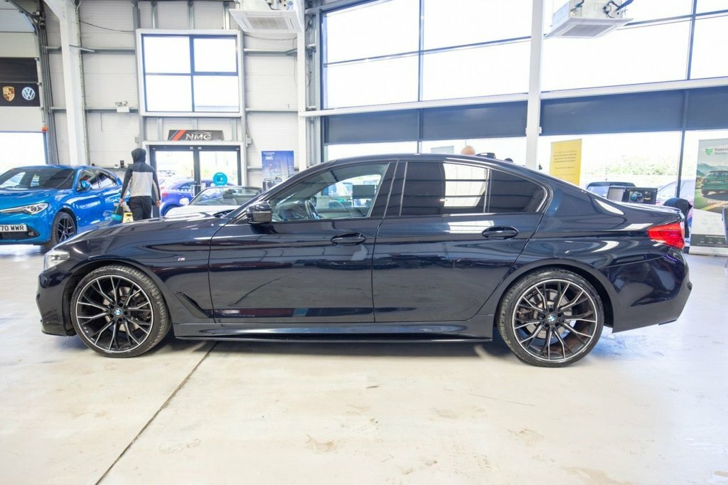 BMW 5 Series 520D Se Black #10