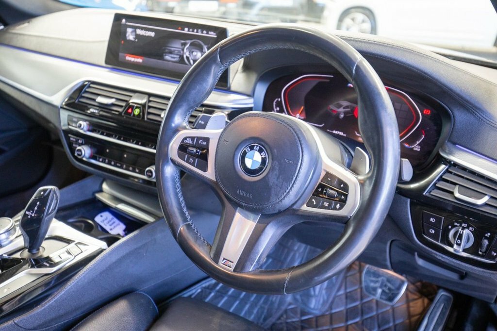 BMW 5 Series 2L M Sport Black #2