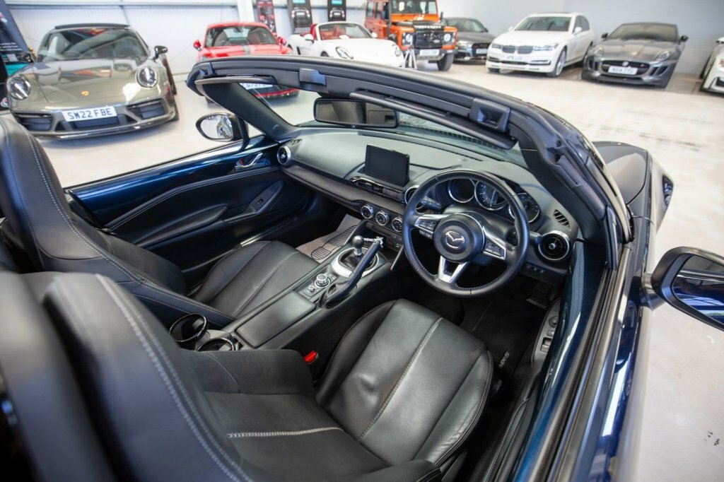 Mazda MX-5 2L Sport Tech Blue