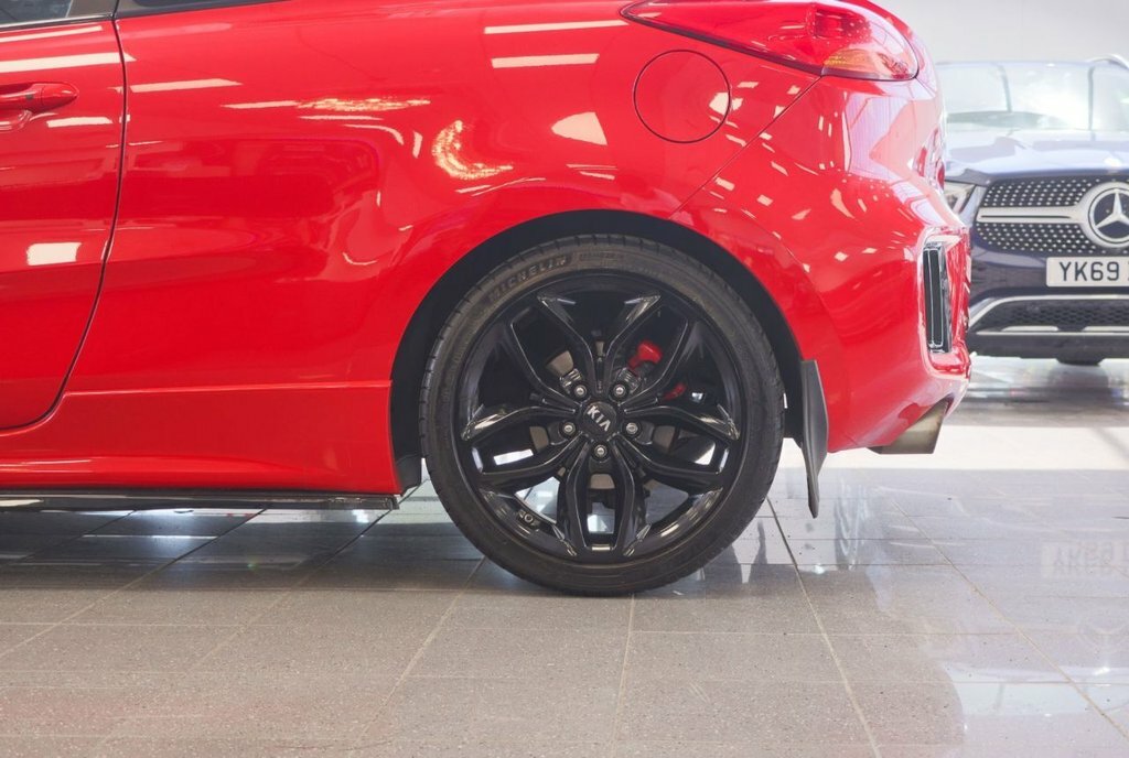 Kia Proceed Pro Ceed Gt Tech White #25