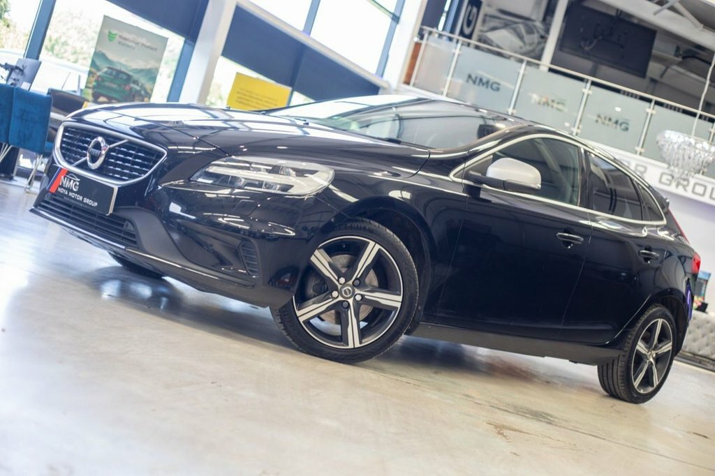 Volvo V40 2L R-design Edition Black #5
