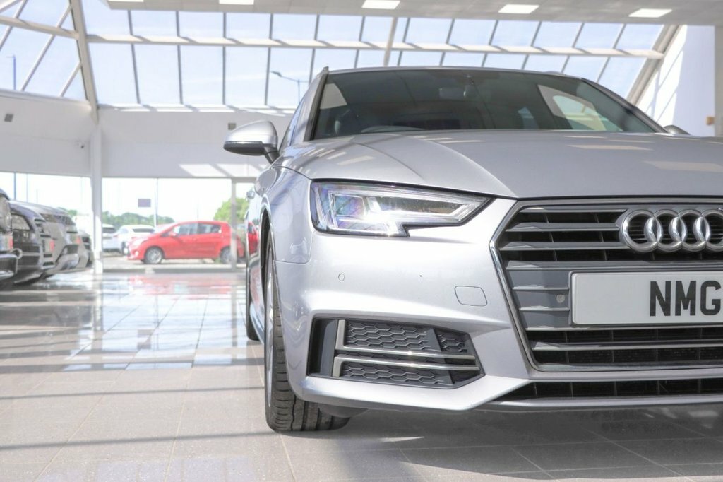 Audi A4 Avant S Line Blue #21