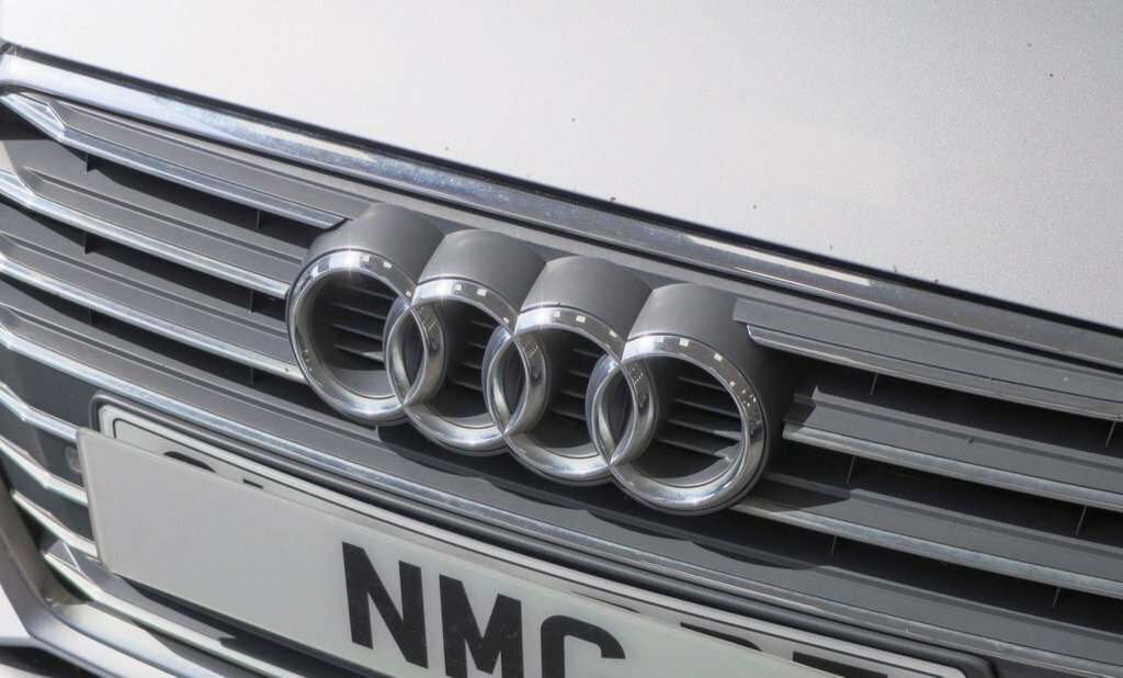 Audi A4 Avant S Line Blue #19