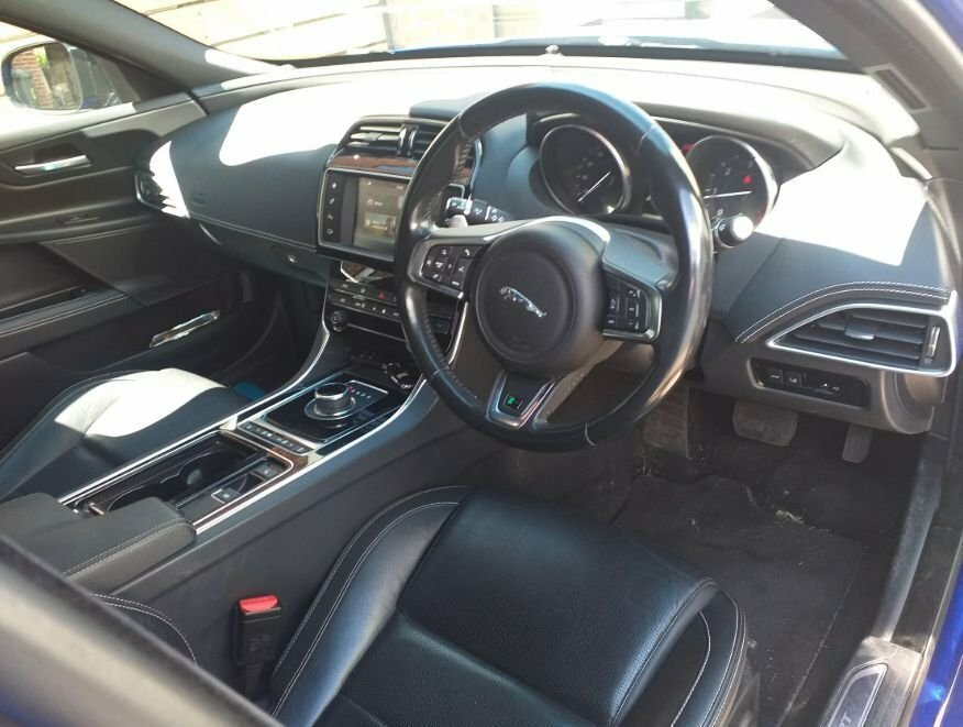 Jaguar XE 2L R-sport Blue #3