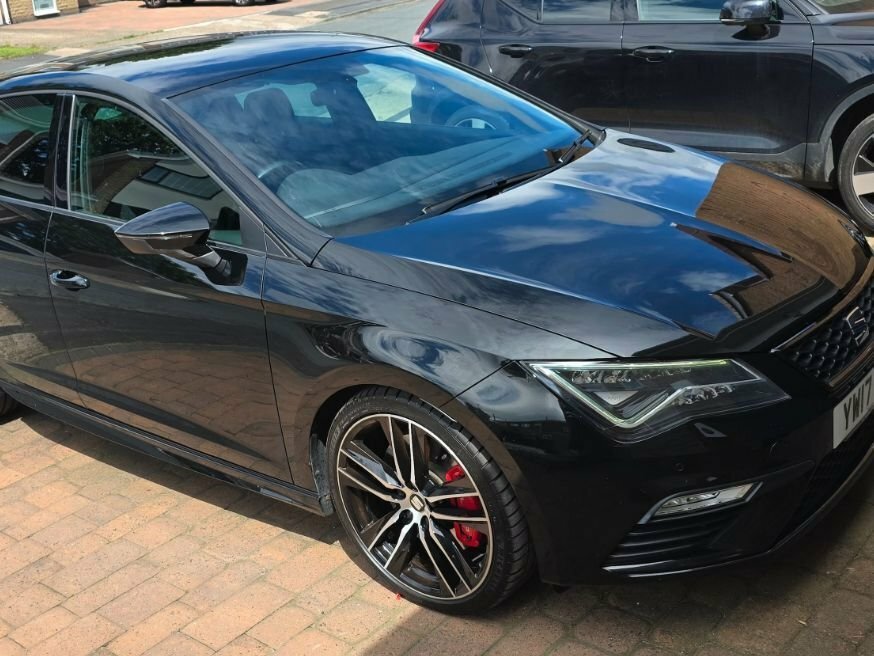 Seat Leon 2L Cupra 300 Black