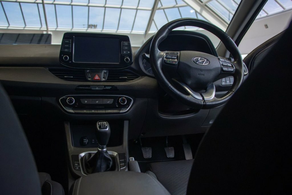 Hyundai I30 1.6L Se Nav Grey #2