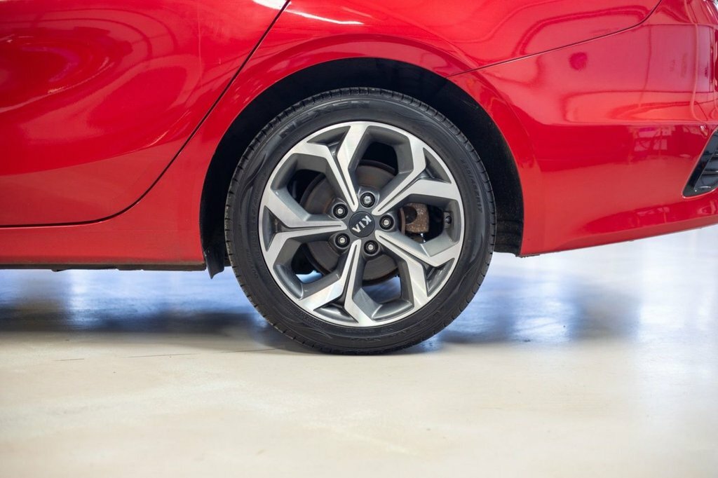 Kia Ceed 1.6L 3 Red #5