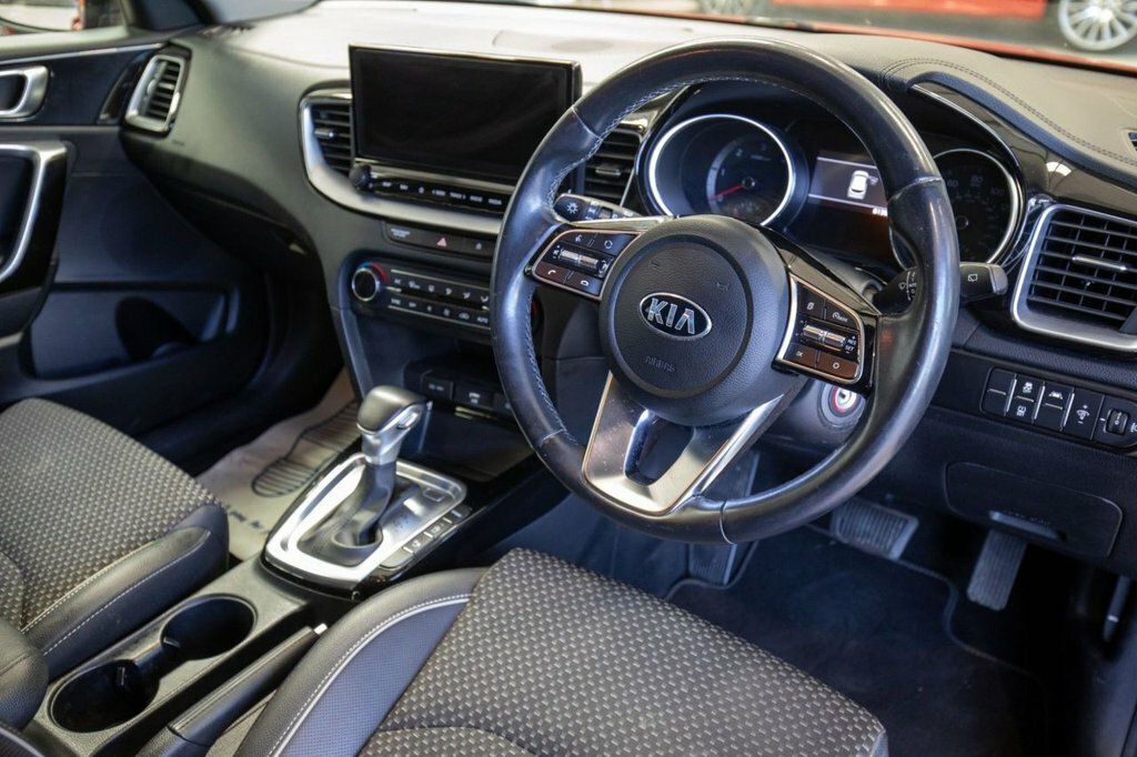 Kia Ceed 1.6L 3 Red