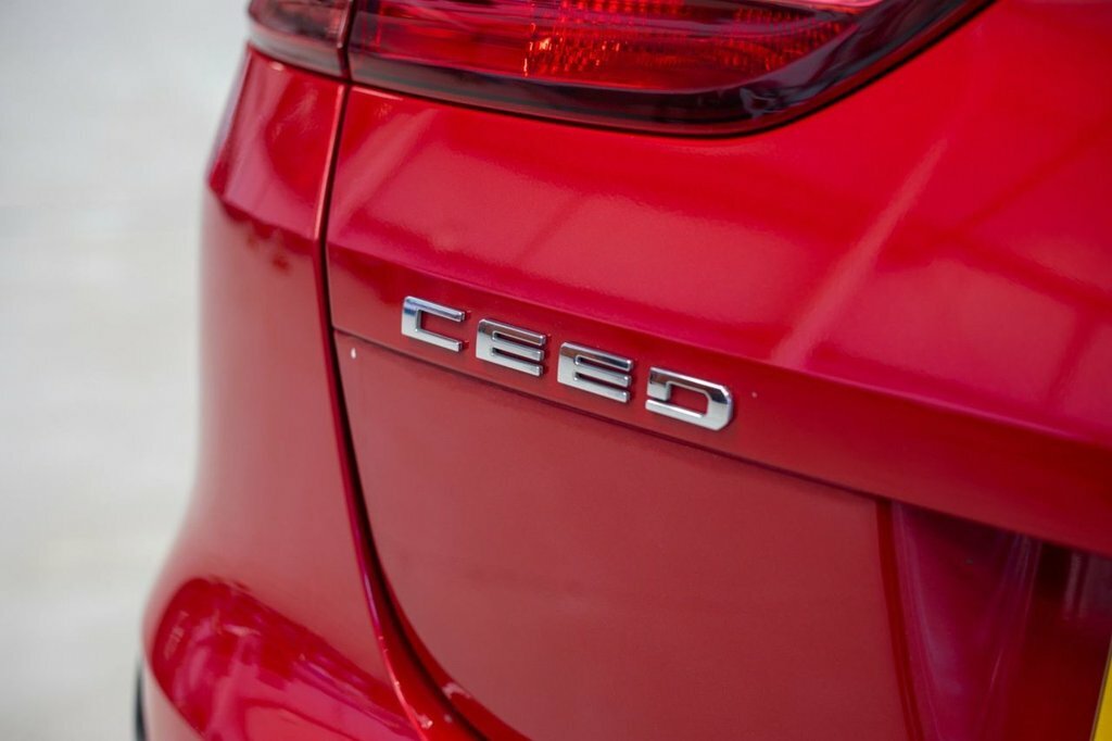Kia Ceed 1.6L 3 Red #6