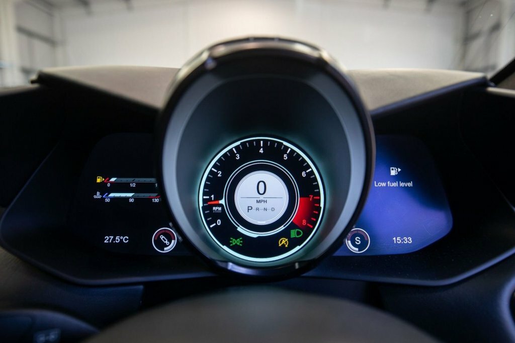 Aston Martin Vantage Zf 8 Speed Silver #29