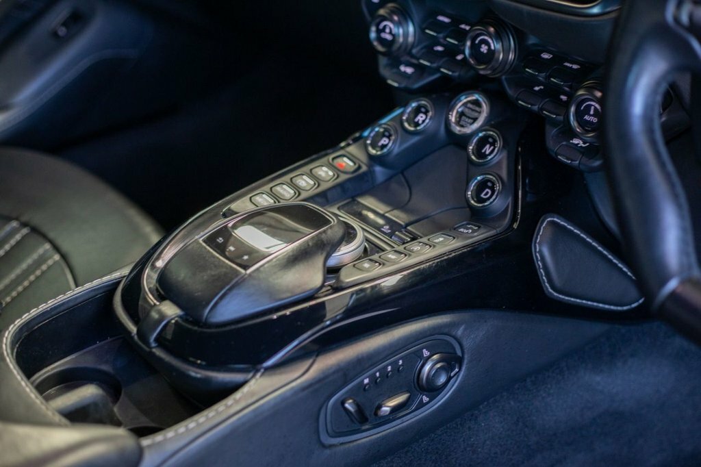 Aston Martin Vantage Zf 8 Speed Silver #21