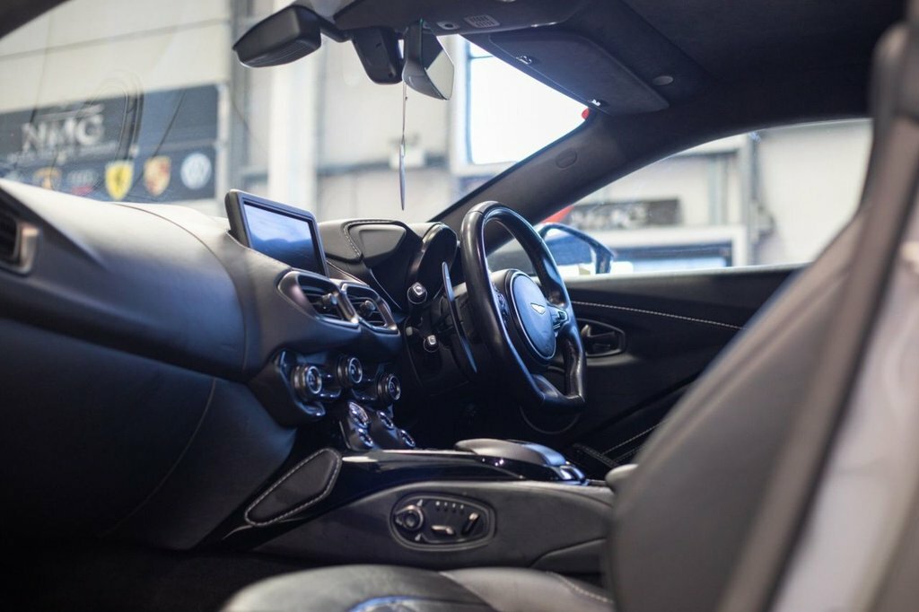 Aston Martin Vantage Zf 8 Speed Silver #19
