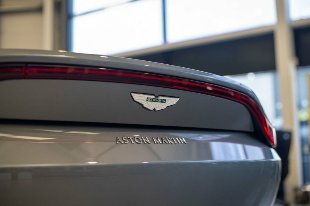 Aston Martin Vantage Zf 8 Speed Silver #10