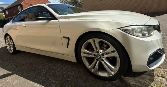 BMW 4 Series Gran Coupe 2L Sport White #2
