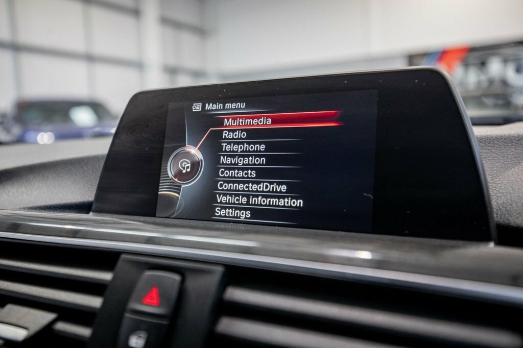 BMW 3 Series 2.0 318D Sport 148 Bhp White #21