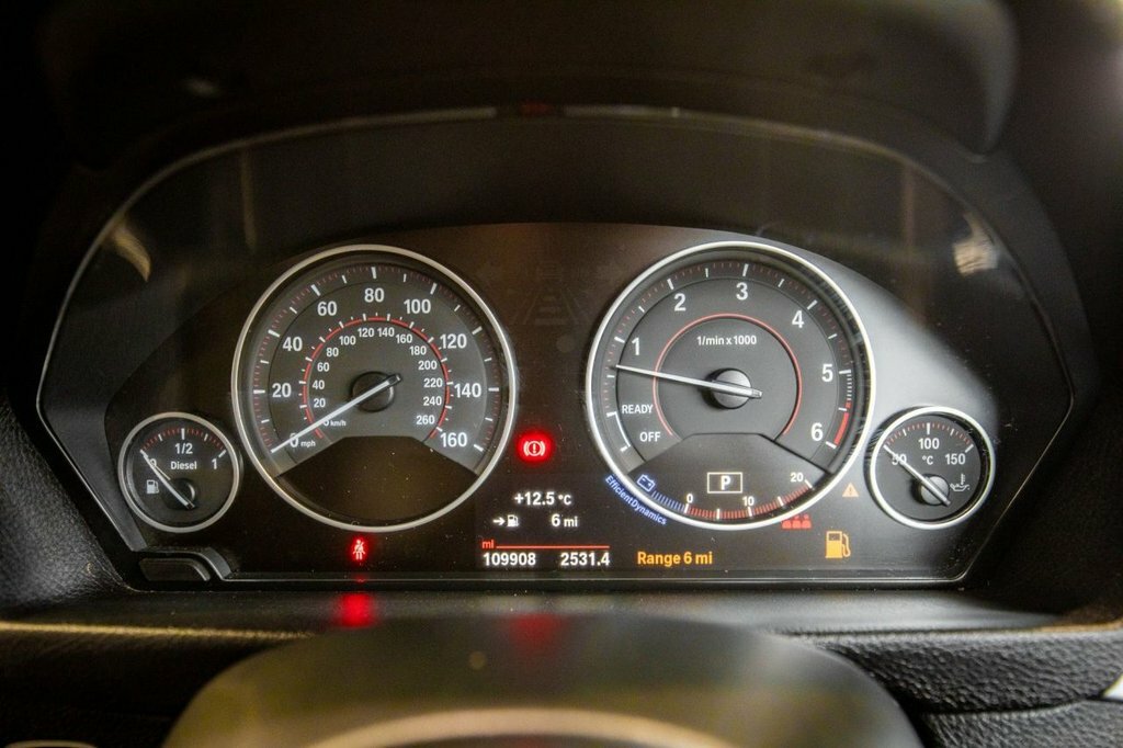 BMW 3 Series 2.0 318D Sport 148 Bhp White #20