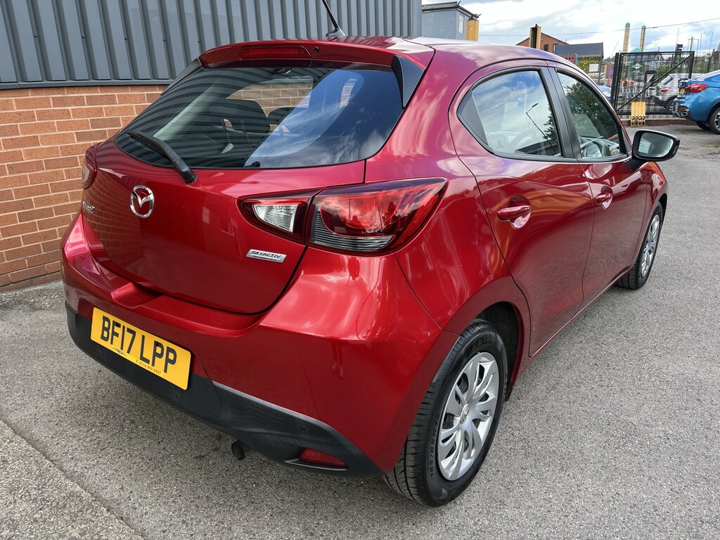 Mazda 2 1.5 Skyactiv-g Se Red #3