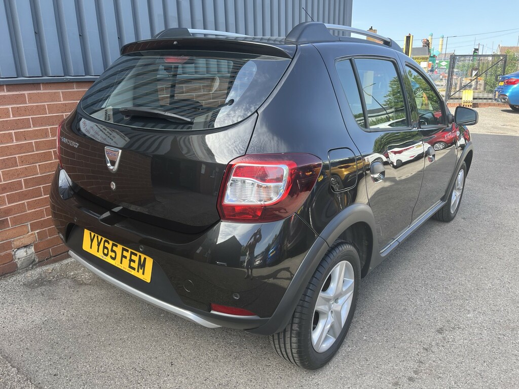 Dacia Sandero Stepway 1.5 Stepway Laureate Dci 90 Black #3