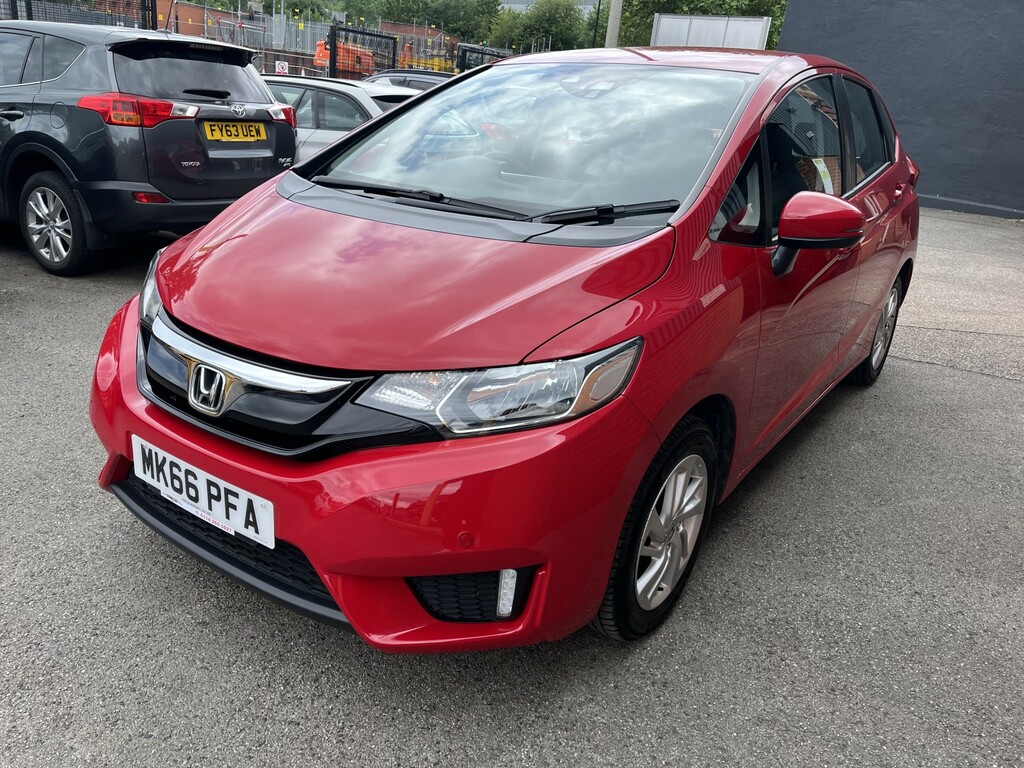 Honda Jazz 1.3 I-vtec Se 2016 MK66PFA Red #6