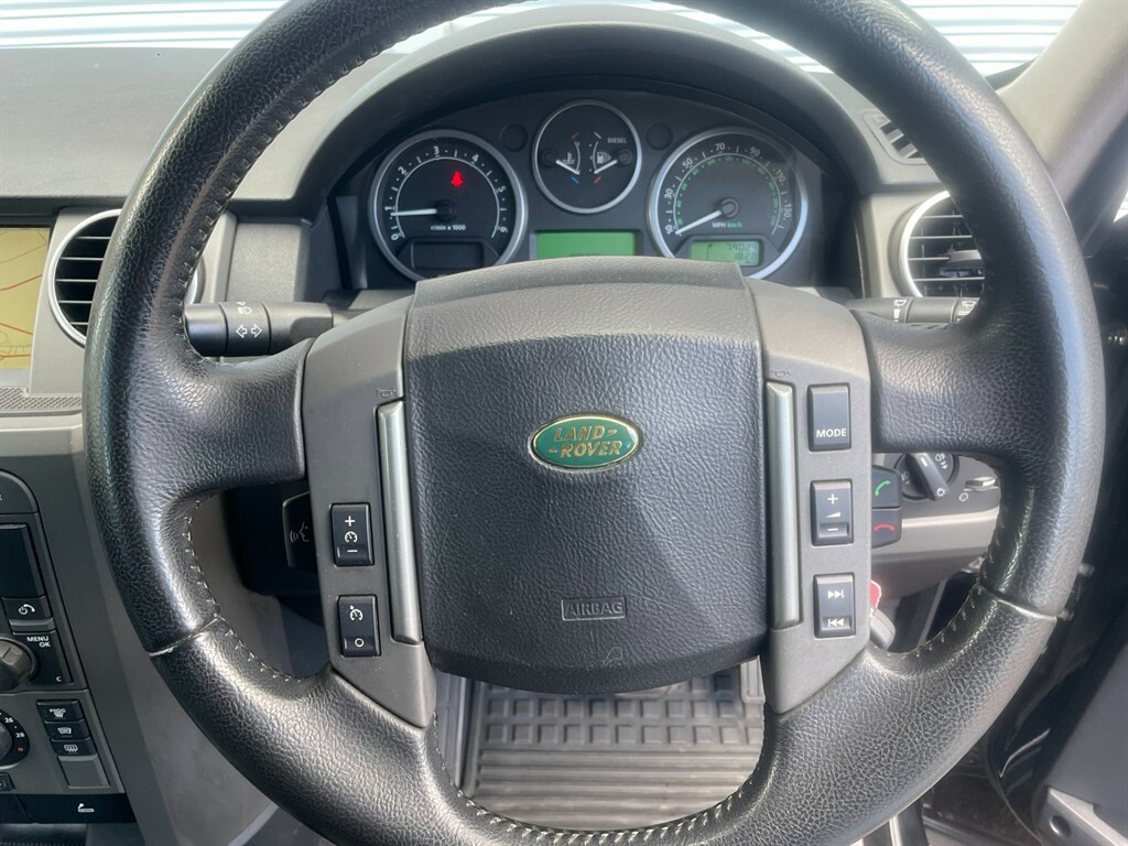Land Rover Discovery Suv Grey #13
