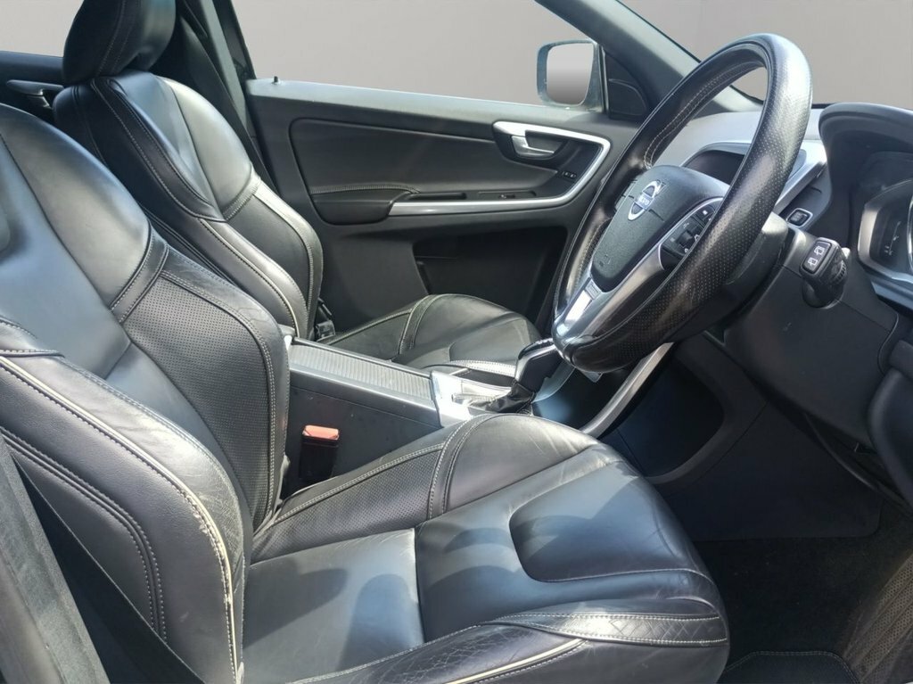 Volvo XC60 2.0 D4 R-design Nav Suv Euro 6 S RY65KLA Black #4