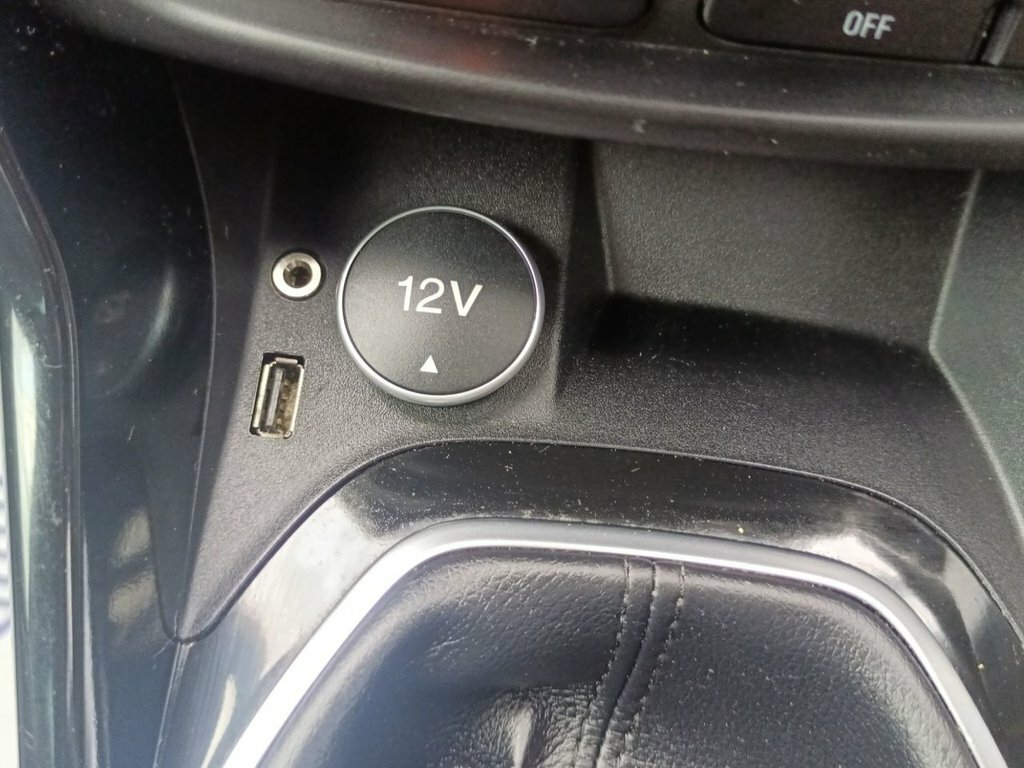 Ford B-Max 1.0 Titanium Navigator 123 Bhp Black #29