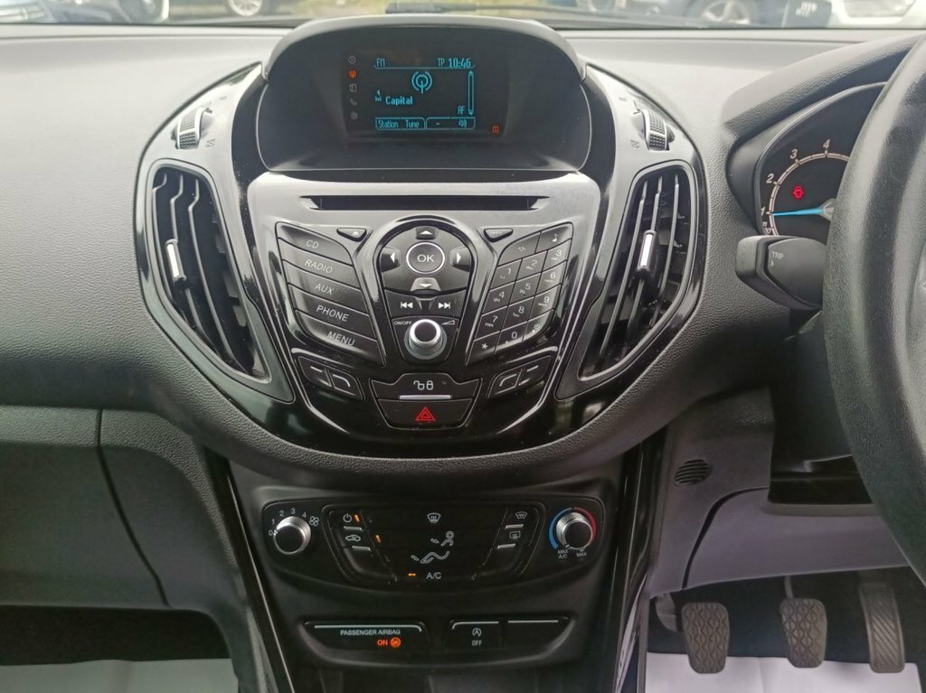 Ford B-Max 1.0 Titanium Navigator 123 Bhp Black #20