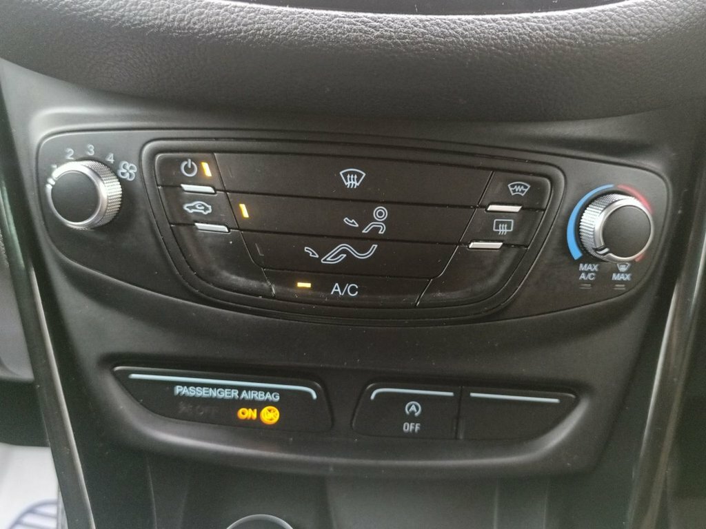 Ford B-Max 1.0 Titanium Navigator 123 Bhp Black #28