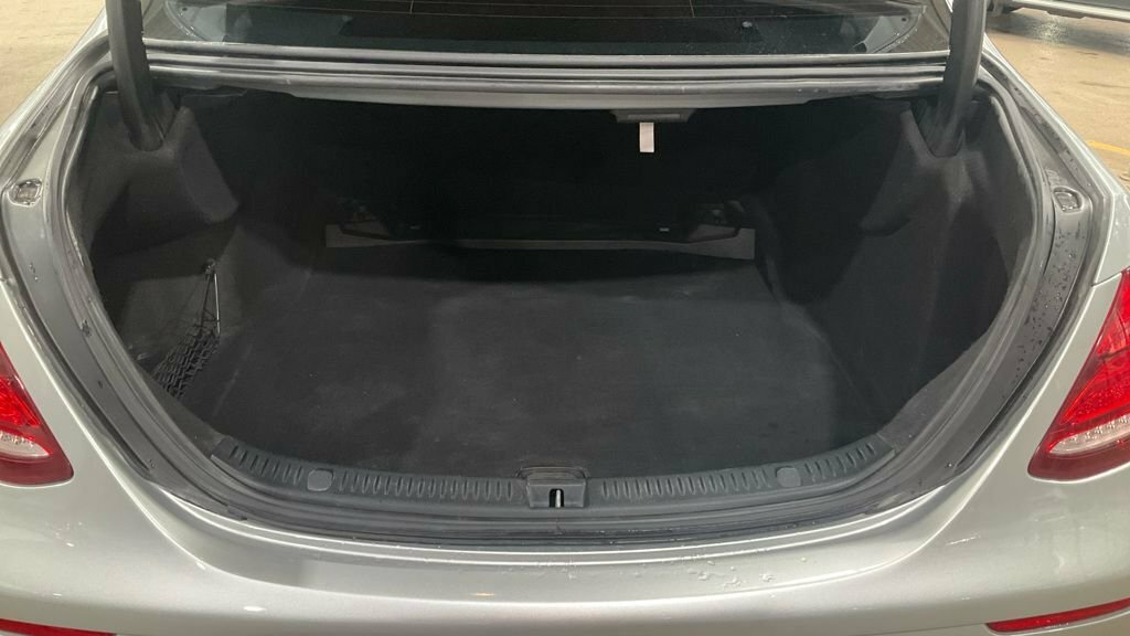 Mercedes-Benz E Class 2.0L E 220 D Black #9