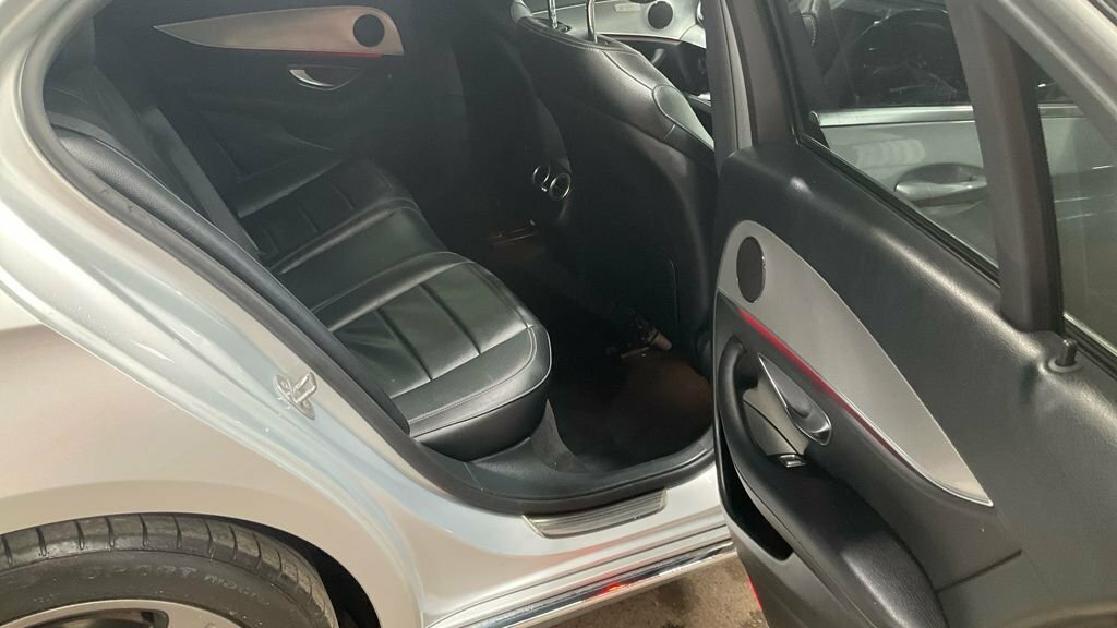 Mercedes-Benz E Class 2.0L E 220 D Black #10