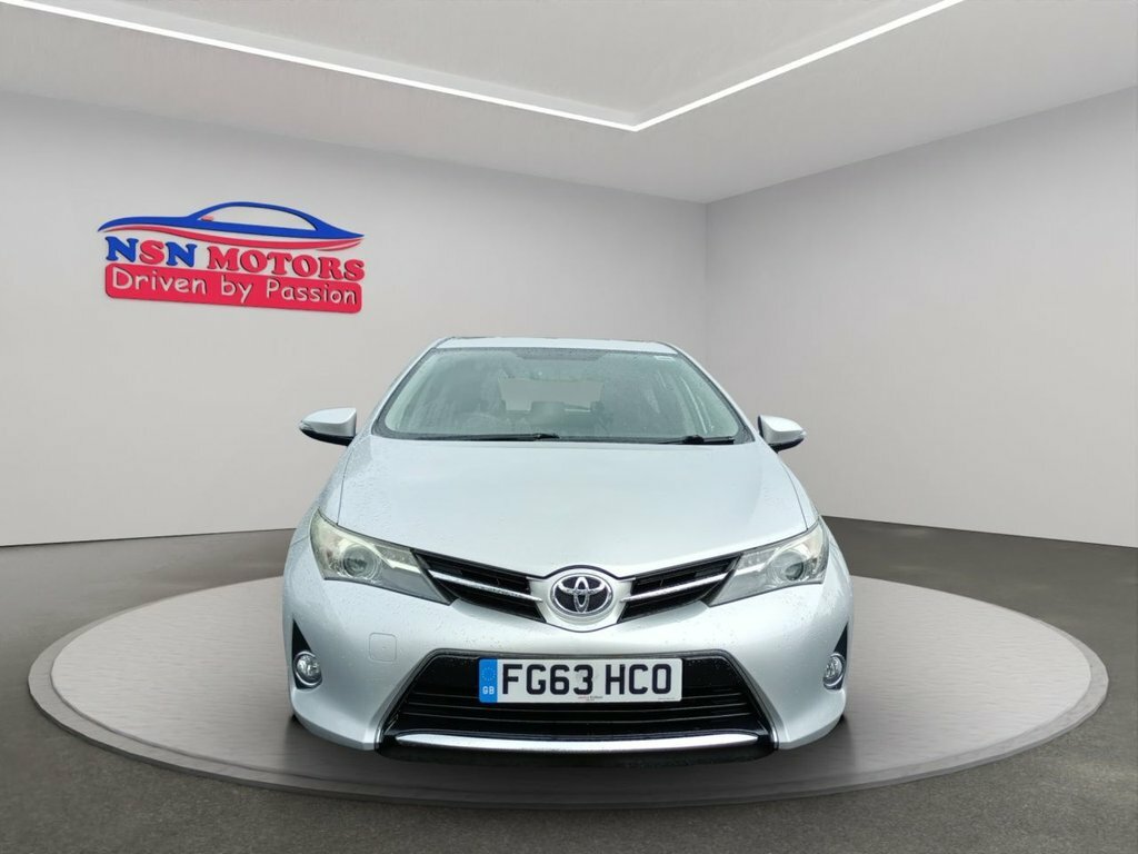 Toyota Auris 1.6 V-matic Icon Hatchback Euro Silver #6
