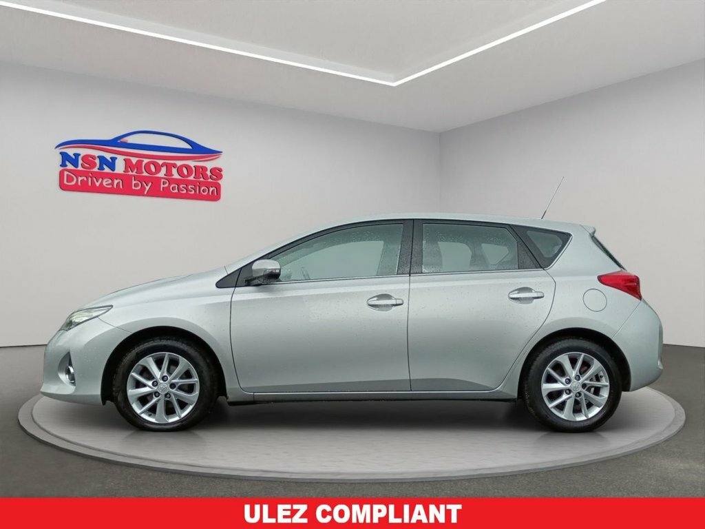 Toyota Auris 1.6 V-matic Icon Hatchback Euro Silver #3