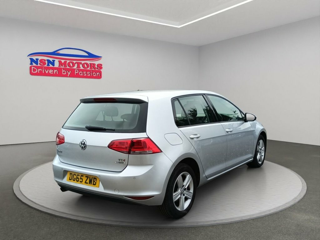 Volkswagen Golf 1.6 Tdi Bluemotion Tech Match Hatchback DG65ZWB Silver #2